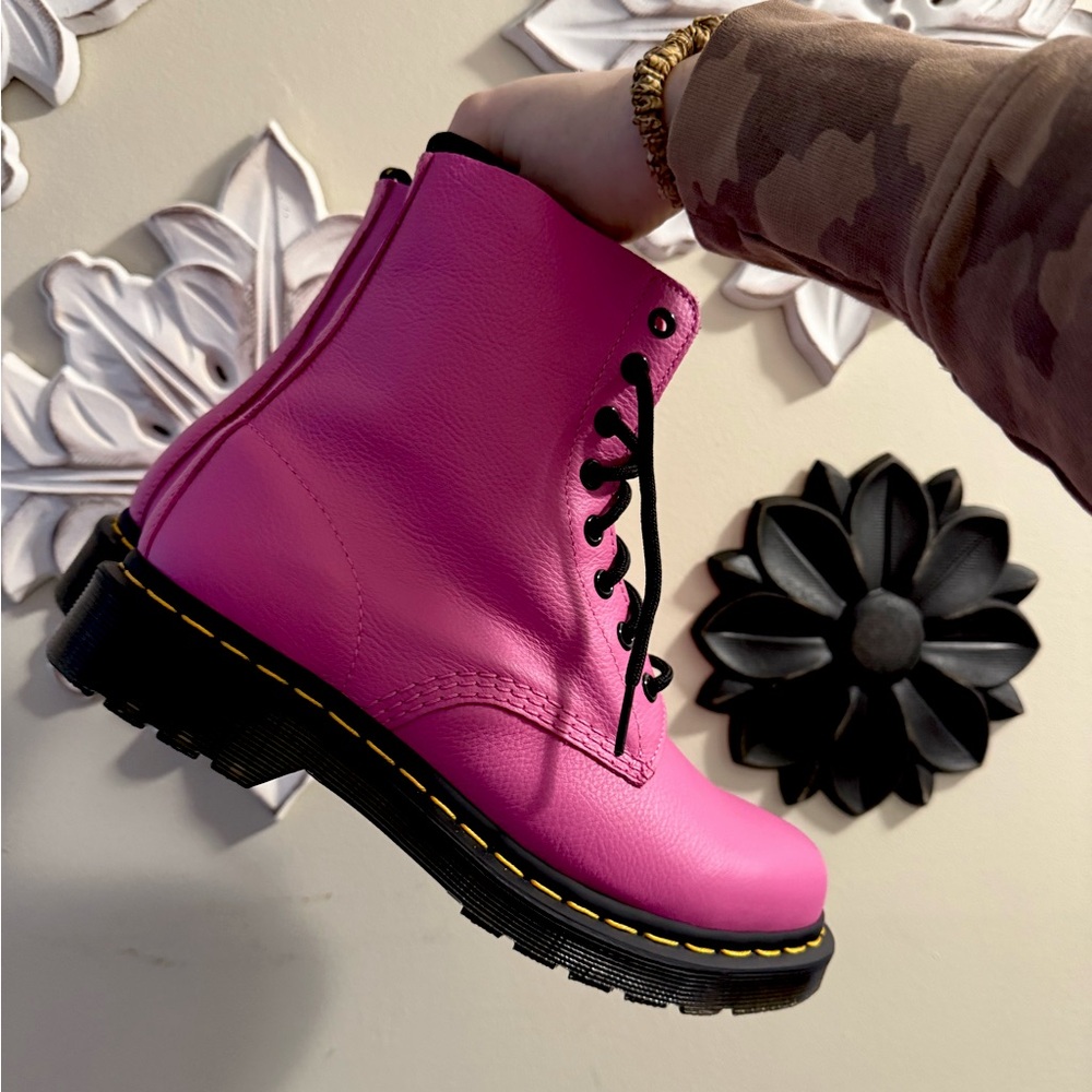 Dr Martens woman’s new